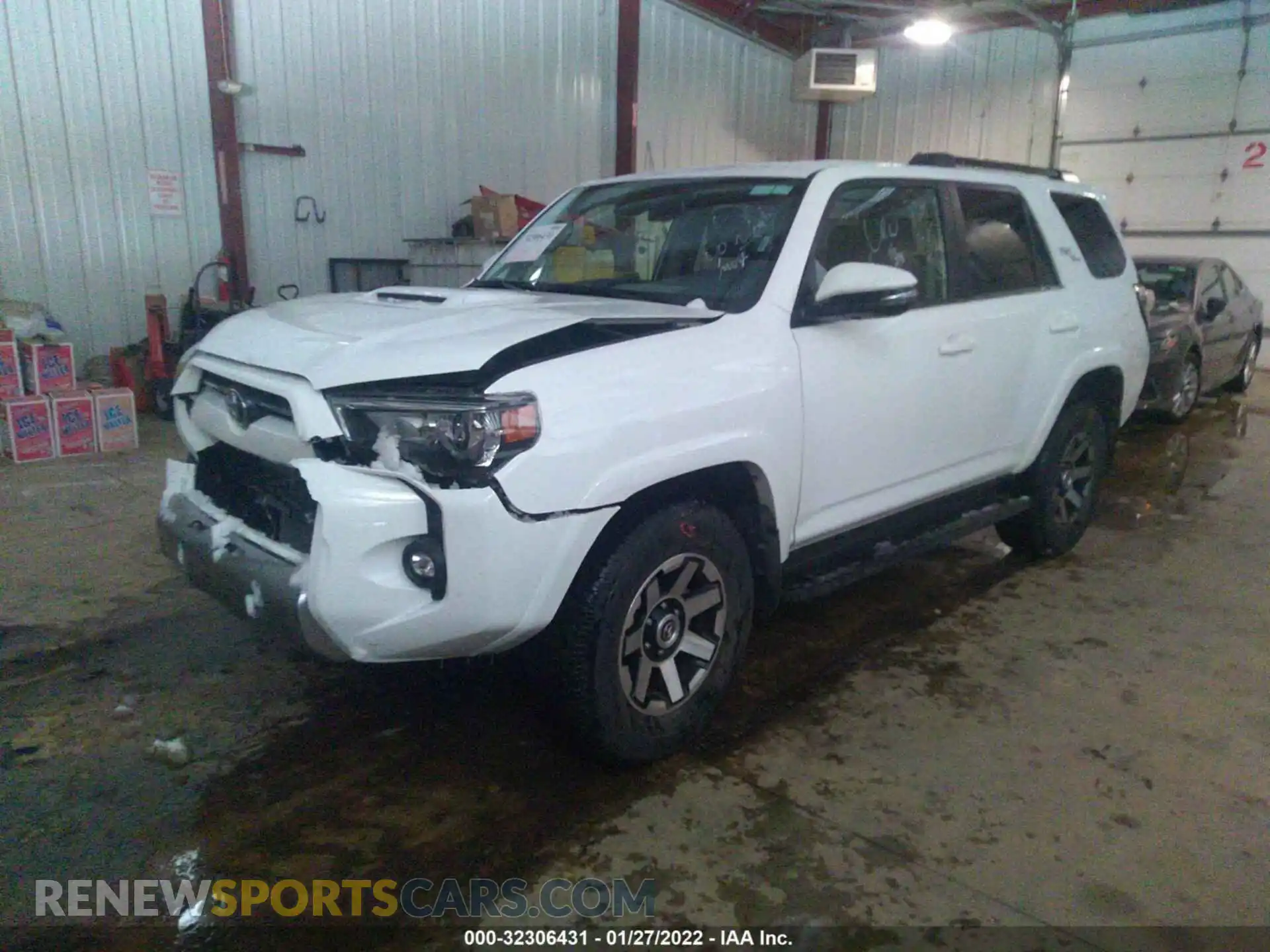 2 Photograph of a damaged car JTERU5JR2M5935076 TOYOTA 4RUNNER 2021