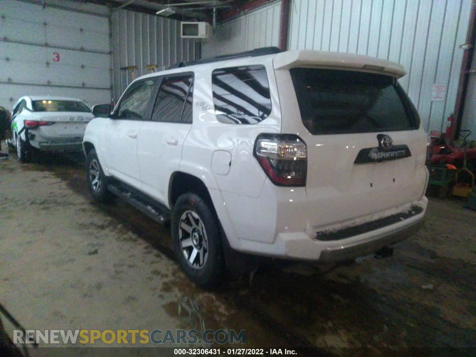 3 Photograph of a damaged car JTERU5JR2M5935076 TOYOTA 4RUNNER 2021