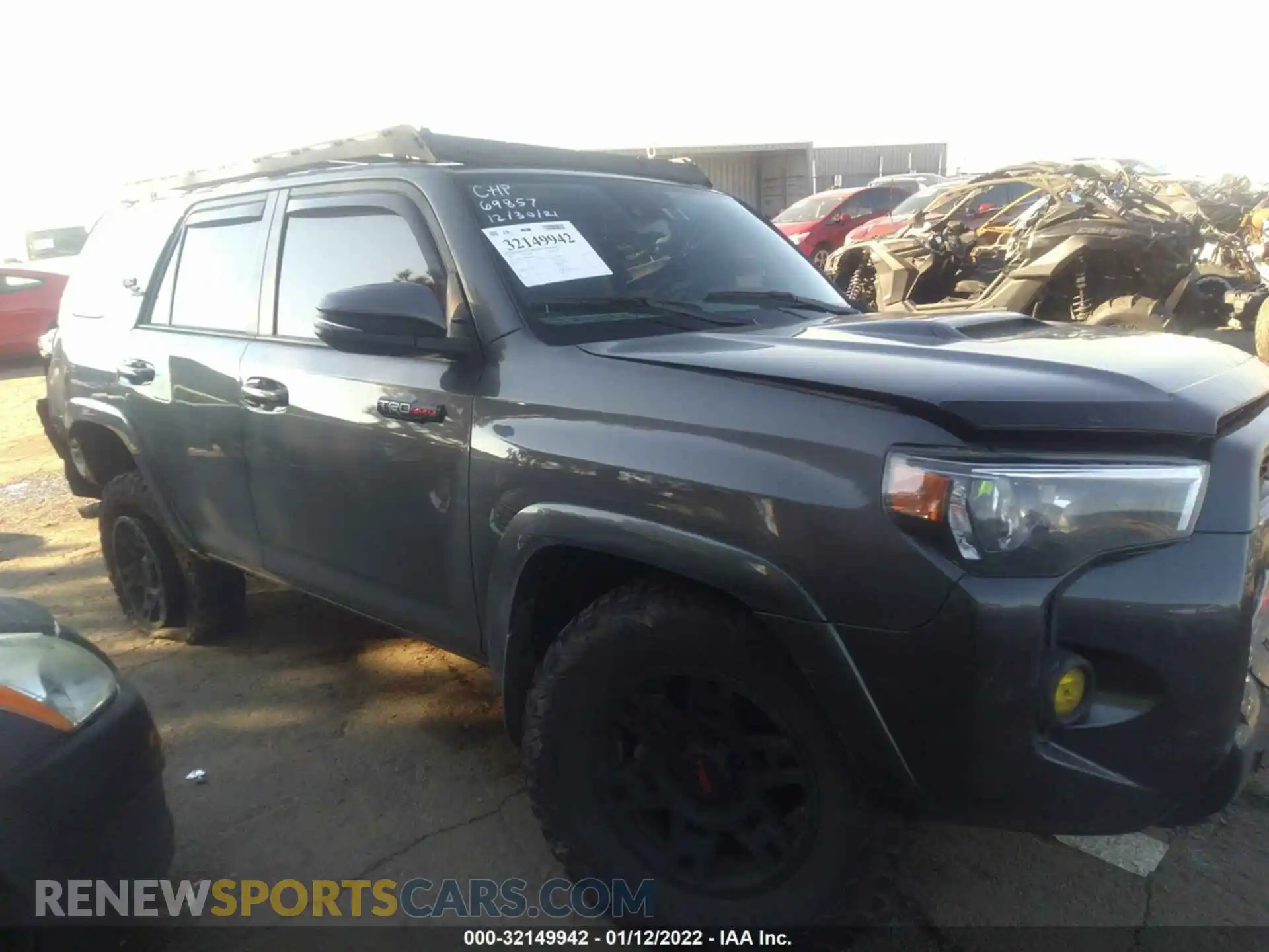 1 Photograph of a damaged car JTERU5JR3M5844091 TOYOTA 4RUNNER 2021