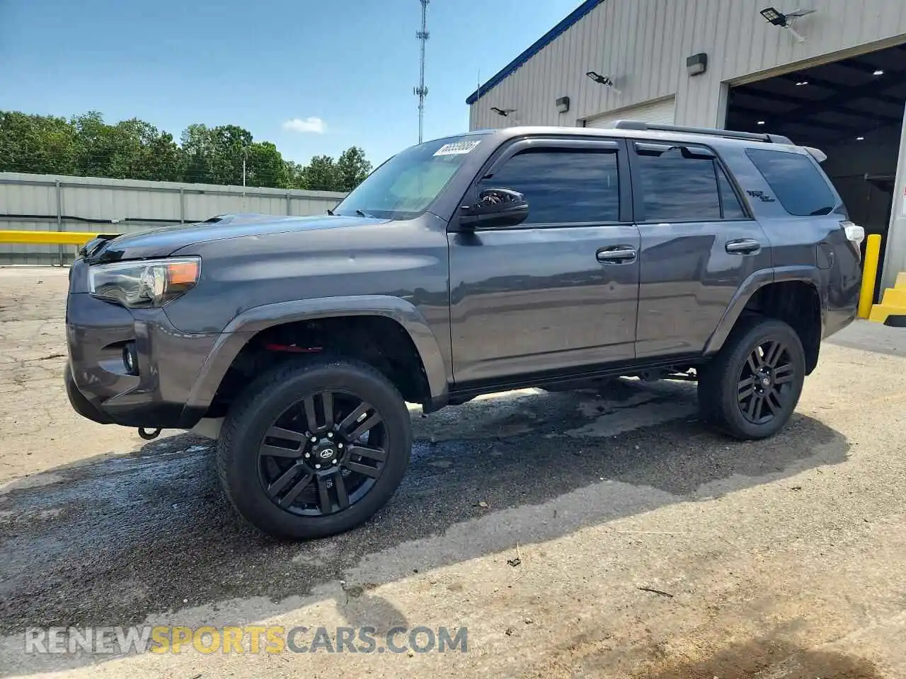 1 Photograph of a damaged car JTERU5JR3M5891413 TOYOTA 4RUNNER 2021