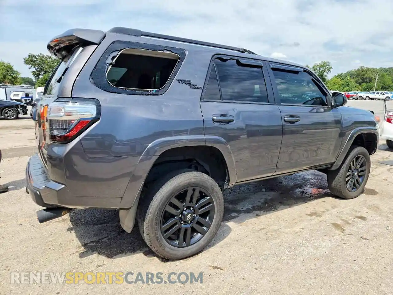 3 Photograph of a damaged car JTERU5JR3M5891413 TOYOTA 4RUNNER 2021
