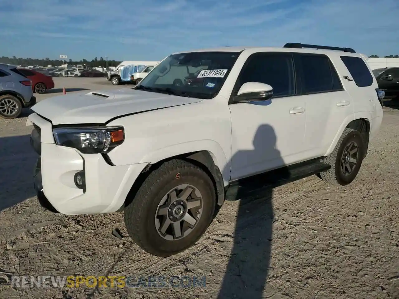 1 Photograph of a damaged car JTERU5JR3M5931327 TOYOTA 4RUNNER 2021