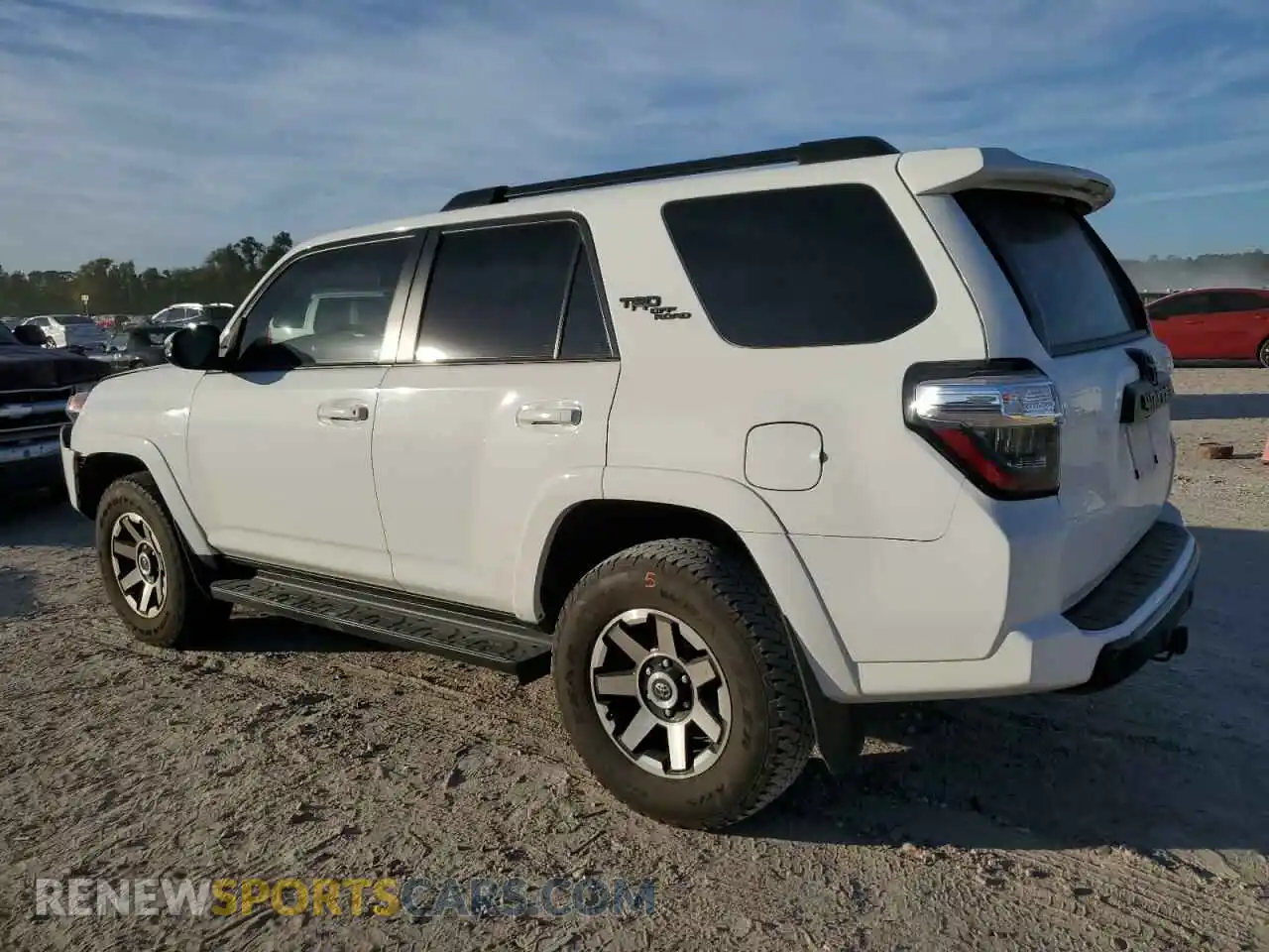 2 Photograph of a damaged car JTERU5JR3M5931327 TOYOTA 4RUNNER 2021