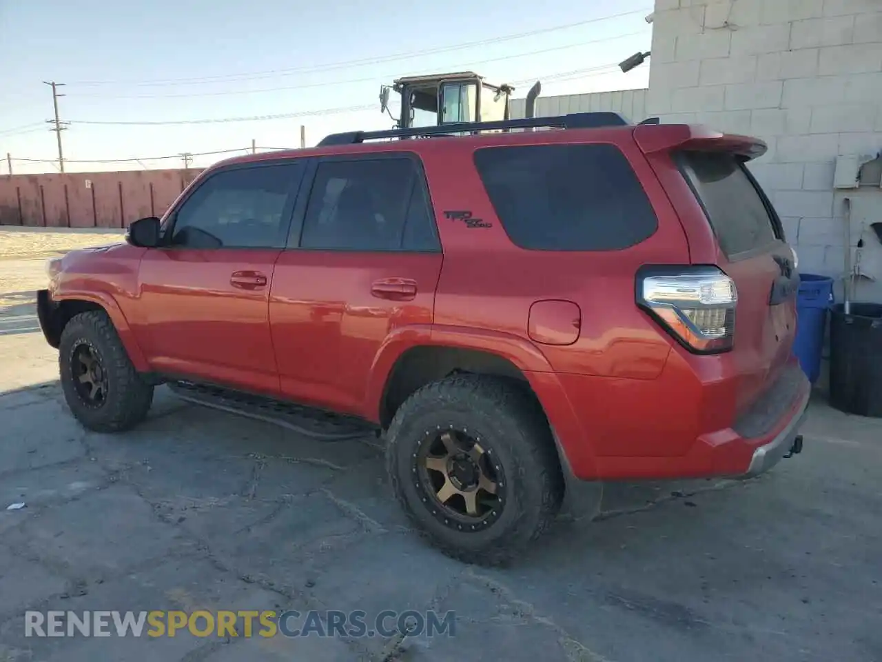 2 Photograph of a damaged car JTERU5JR3M5943865 TOYOTA 4RUNNER 2021