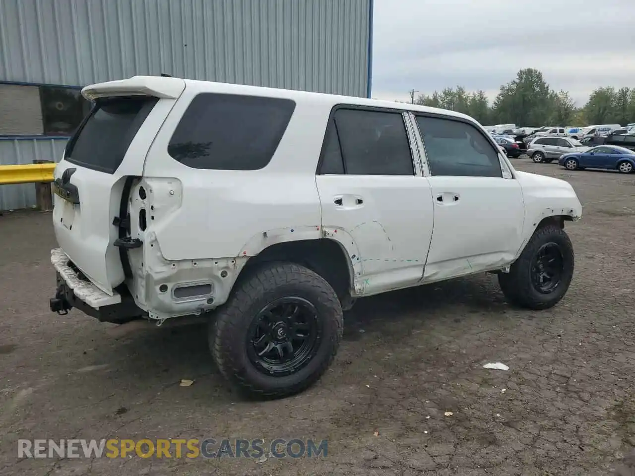 3 Photograph of a damaged car JTERU5JR3M5958088 TOYOTA 4RUNNER 2021