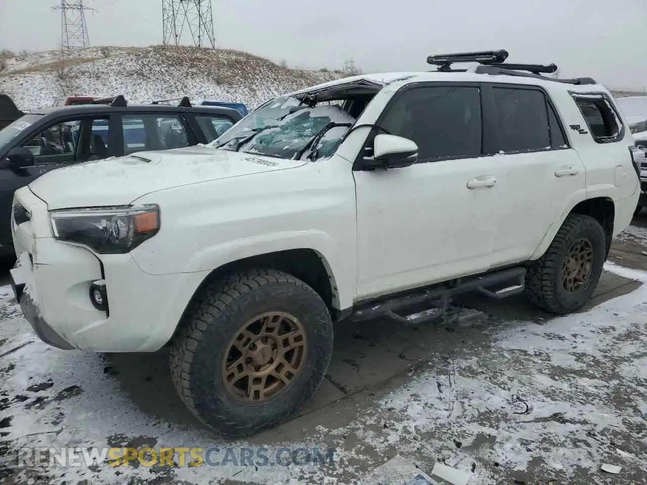 1 Photograph of a damaged car JTERU5JR3M5962819 TOYOTA 4RUNNER 2021