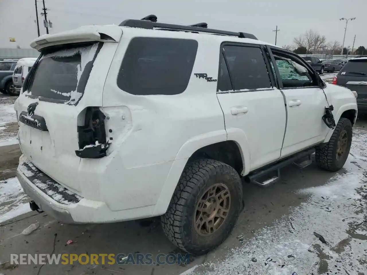 3 Photograph of a damaged car JTERU5JR3M5962819 TOYOTA 4RUNNER 2021