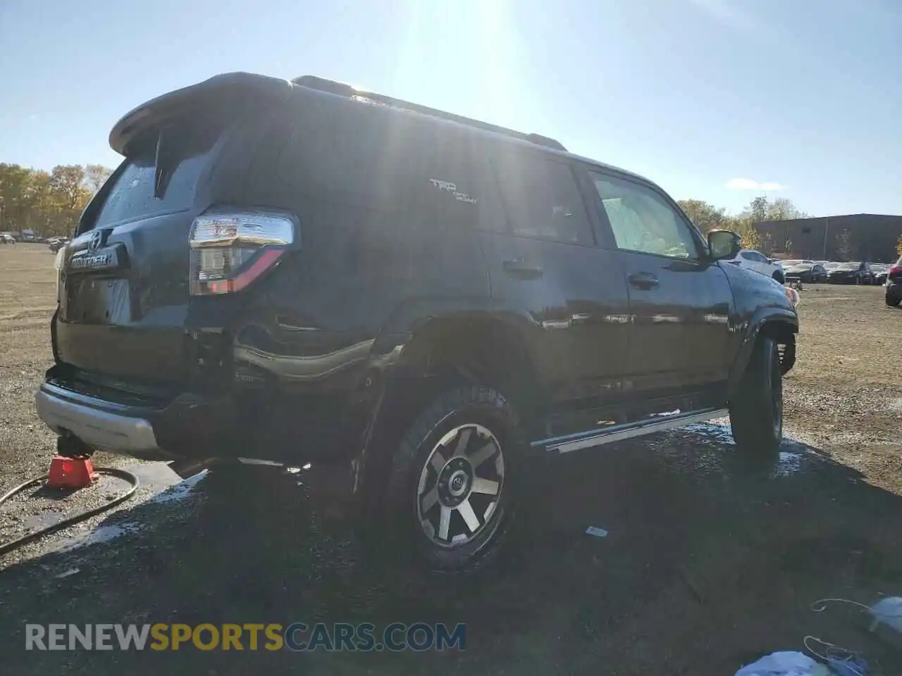 3 Photograph of a damaged car JTERU5JR4M5926718 TOYOTA 4RUNNER 2021