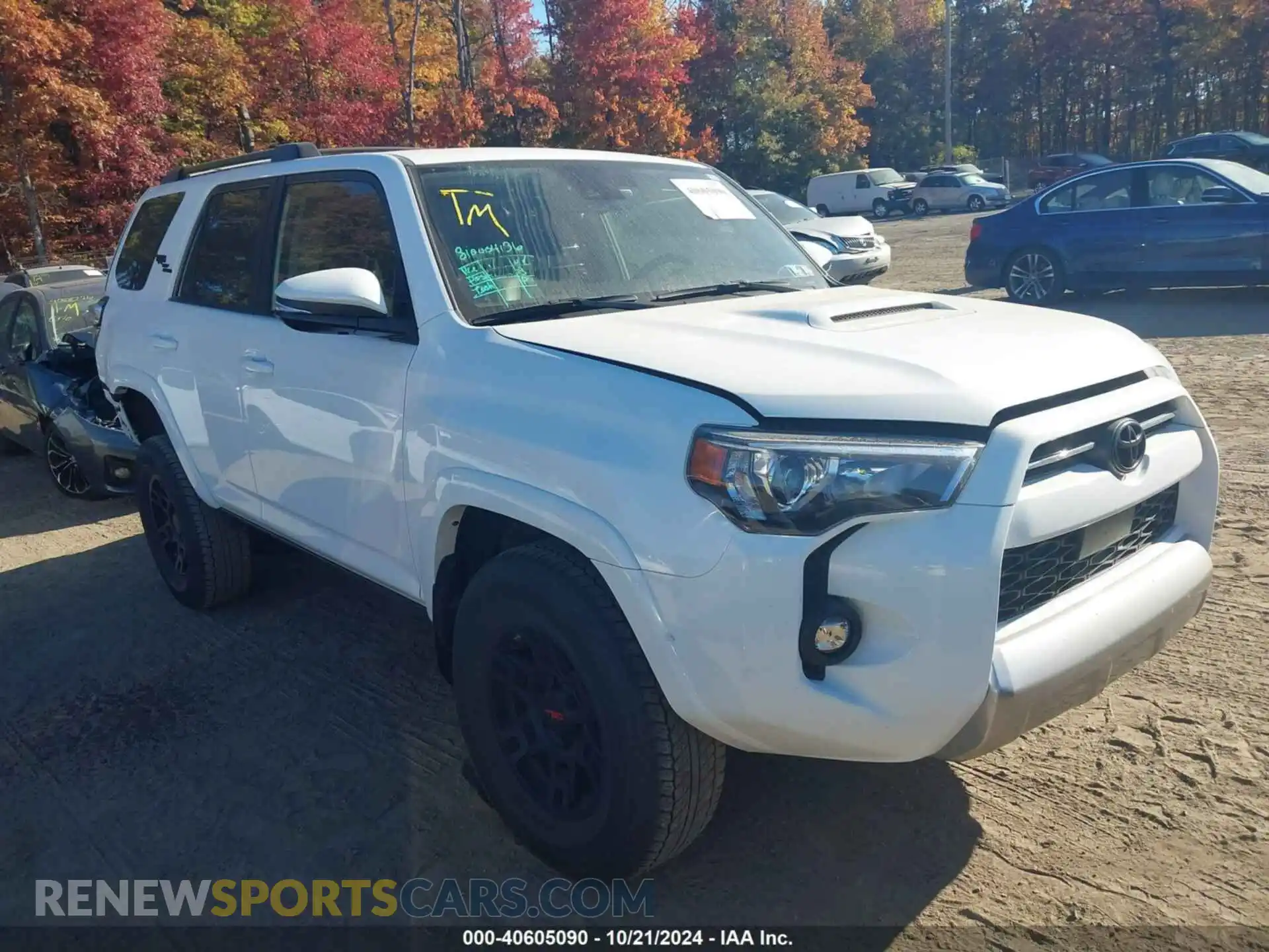 1 Photograph of a damaged car JTERU5JR4M5961095 TOYOTA 4RUNNER 2021