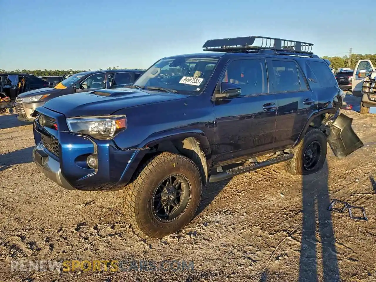 1 Photograph of a damaged car JTERU5JR5M5944502 TOYOTA 4RUNNER 2021