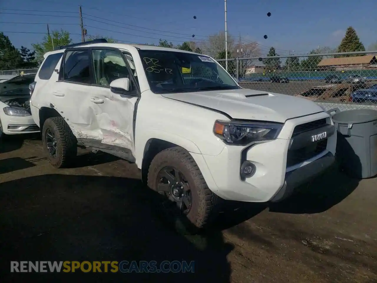 1 Photograph of a damaged car JTERU5JR5M5959291 TOYOTA 4RUNNER 2021