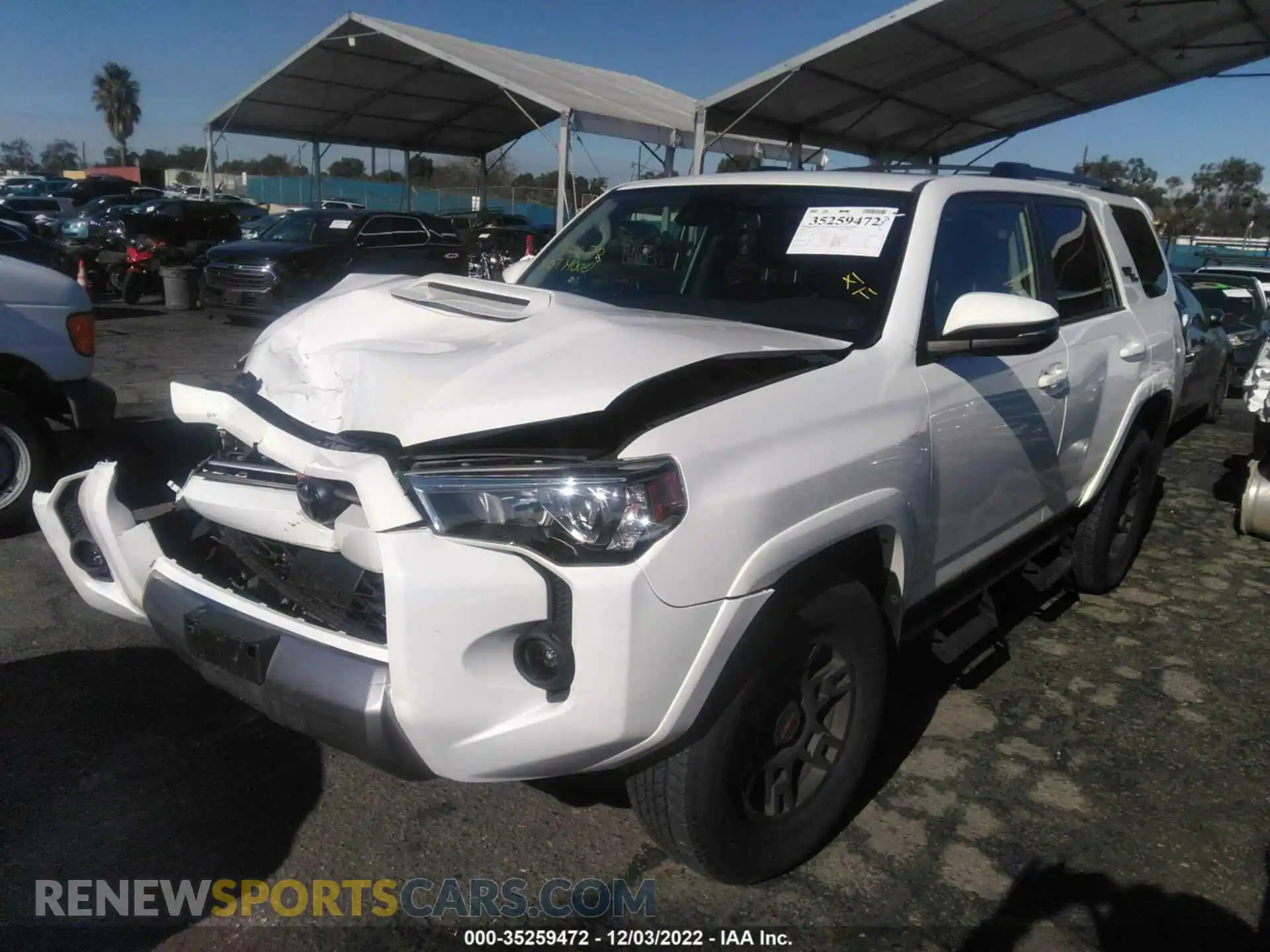 2 Photograph of a damaged car JTERU5JR5M5963342 TOYOTA 4RUNNER 2021