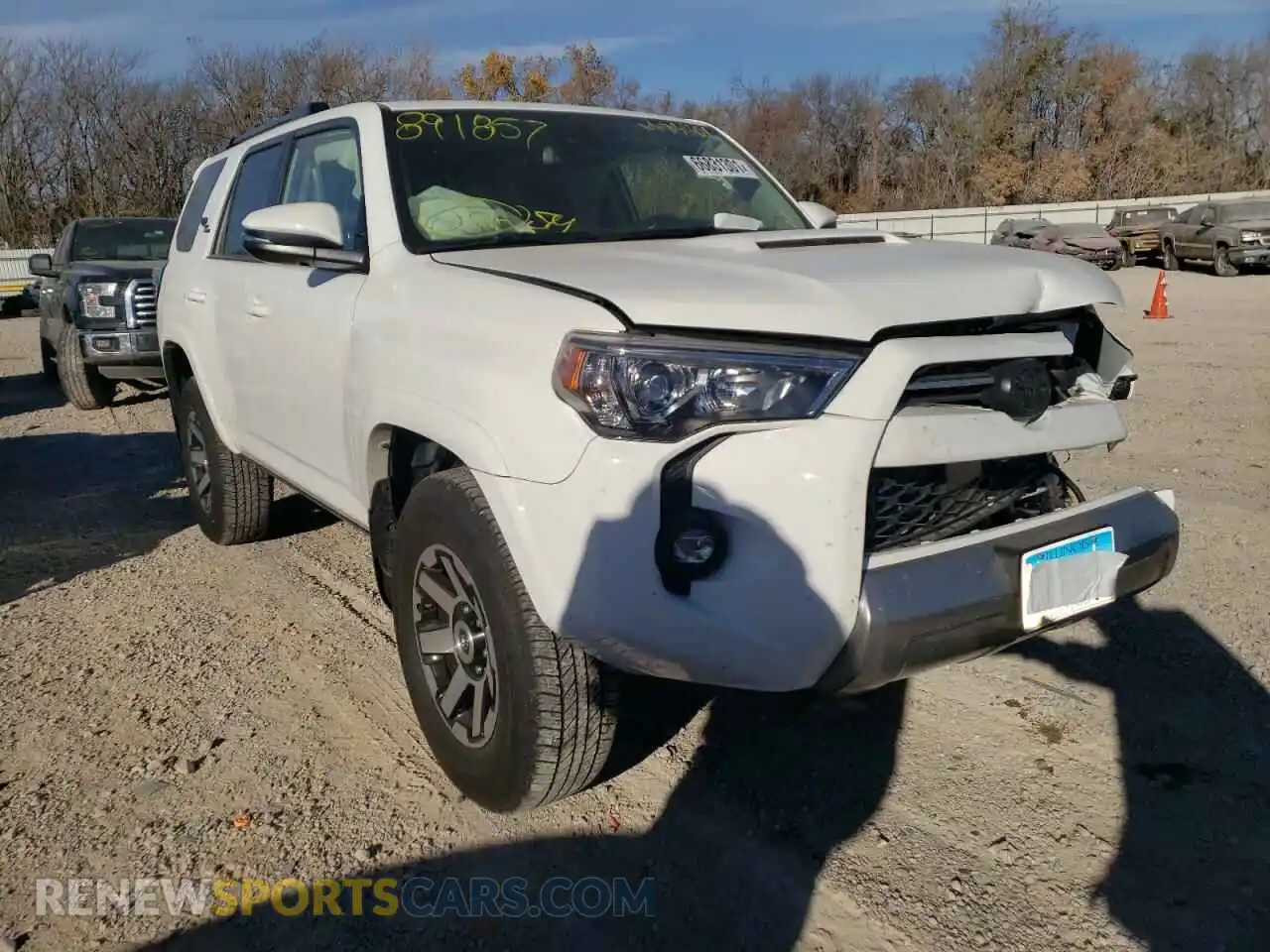 1 Photograph of a damaged car JTERU5JR6M5891857 TOYOTA 4RUNNER 2021
