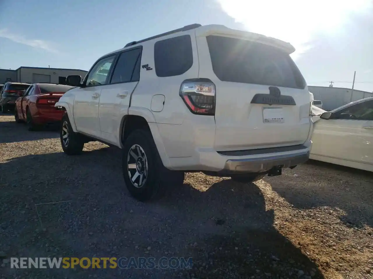 3 Photograph of a damaged car JTERU5JR6M5891857 TOYOTA 4RUNNER 2021
