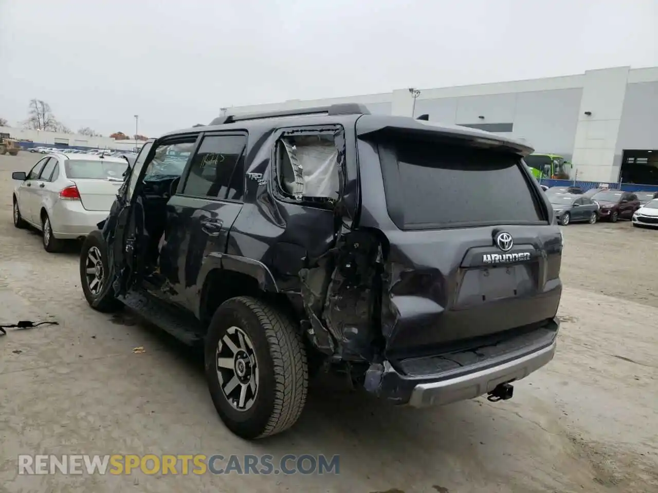 3 Photograph of a damaged car JTERU5JR6M5932830 TOYOTA 4RUNNER 2021