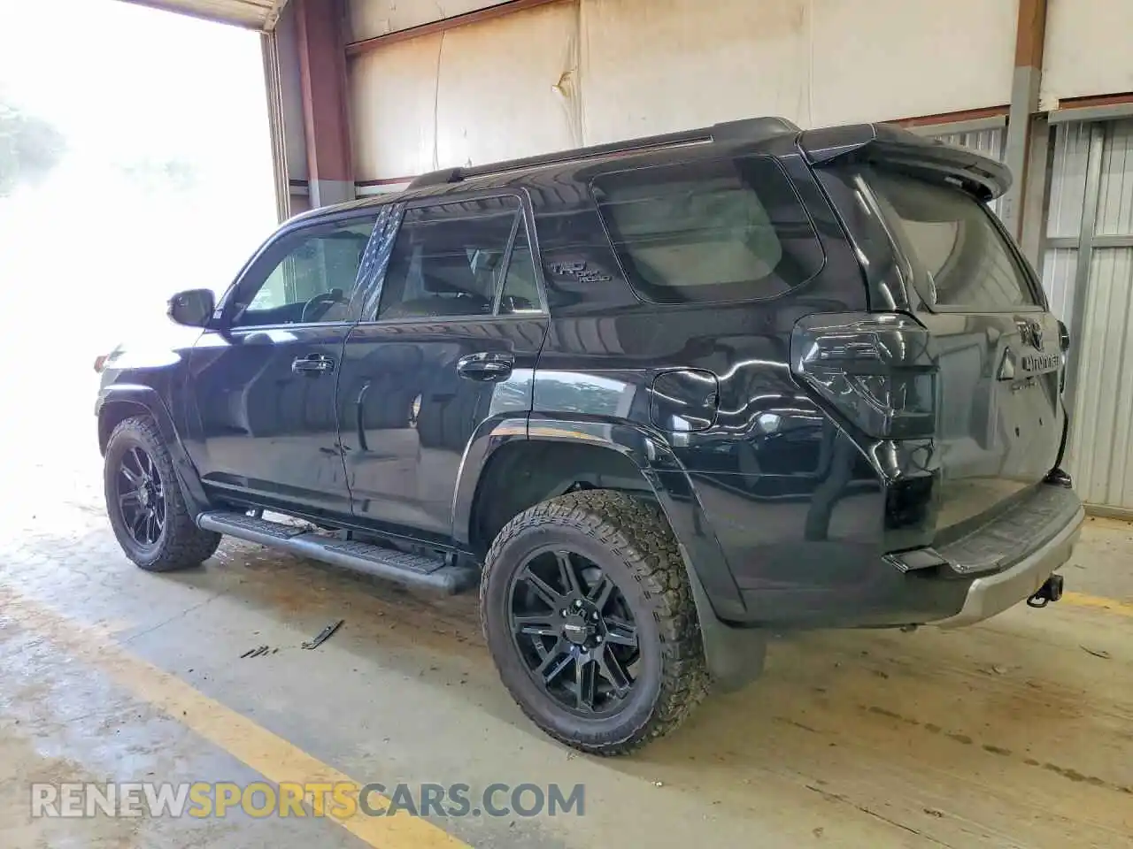 2 Photograph of a damaged car JTERU5JR6M5942905 TOYOTA 4RUNNER 2021