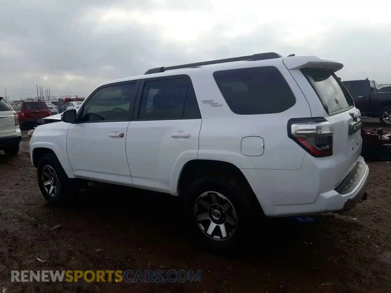 2 Photograph of a damaged car JTERU5JR7M5872329 TOYOTA 4RUNNER 2021