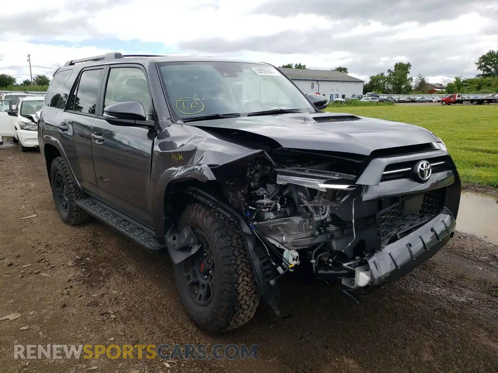 1 Photograph of a damaged car JTERU5JR7M5918614 TOYOTA 4RUNNER 2021