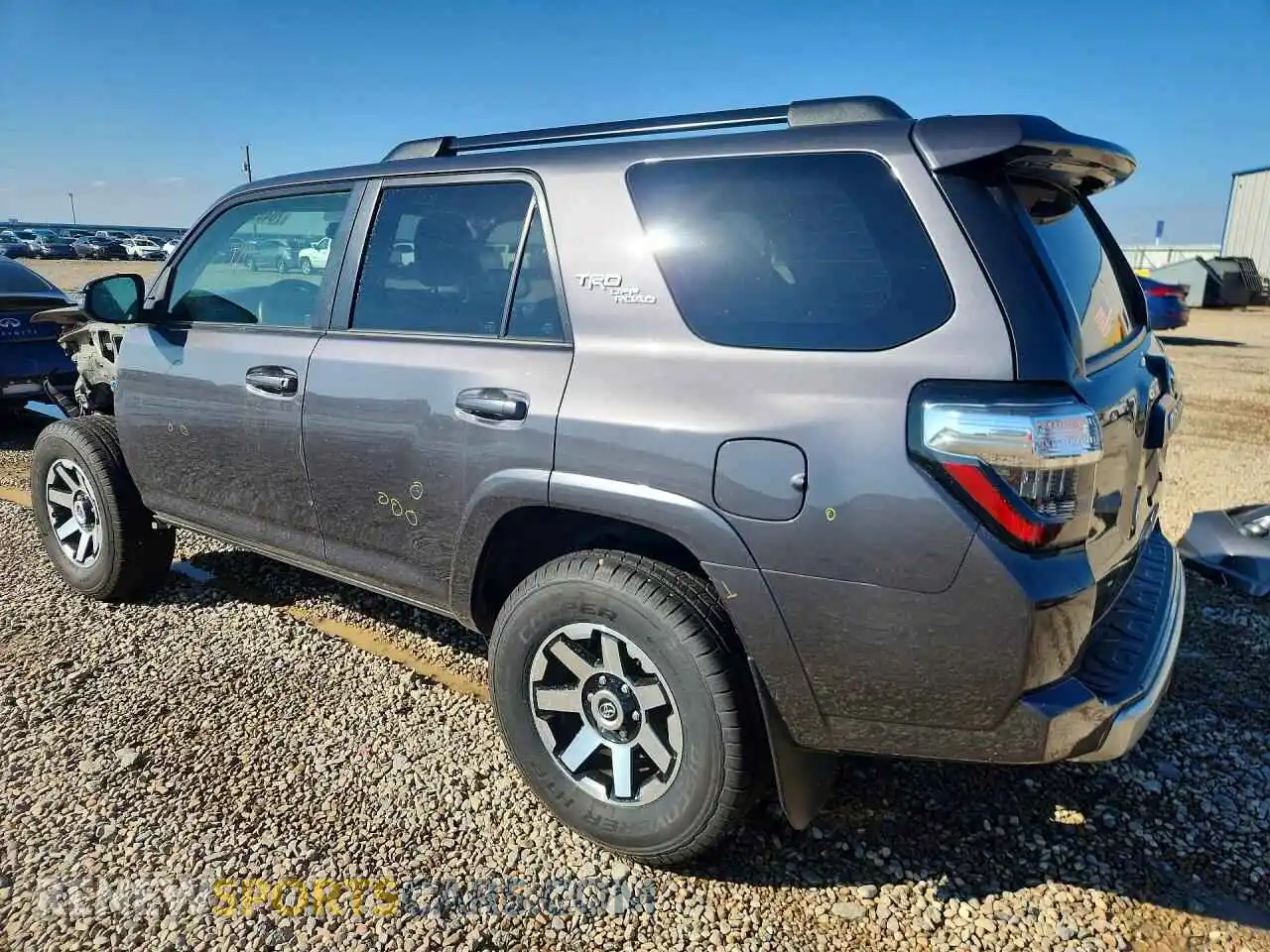 2 Фотография поврежденного автомобиля JTERU5JR7M5968249 TOYOTA 4RUNNER 2021
