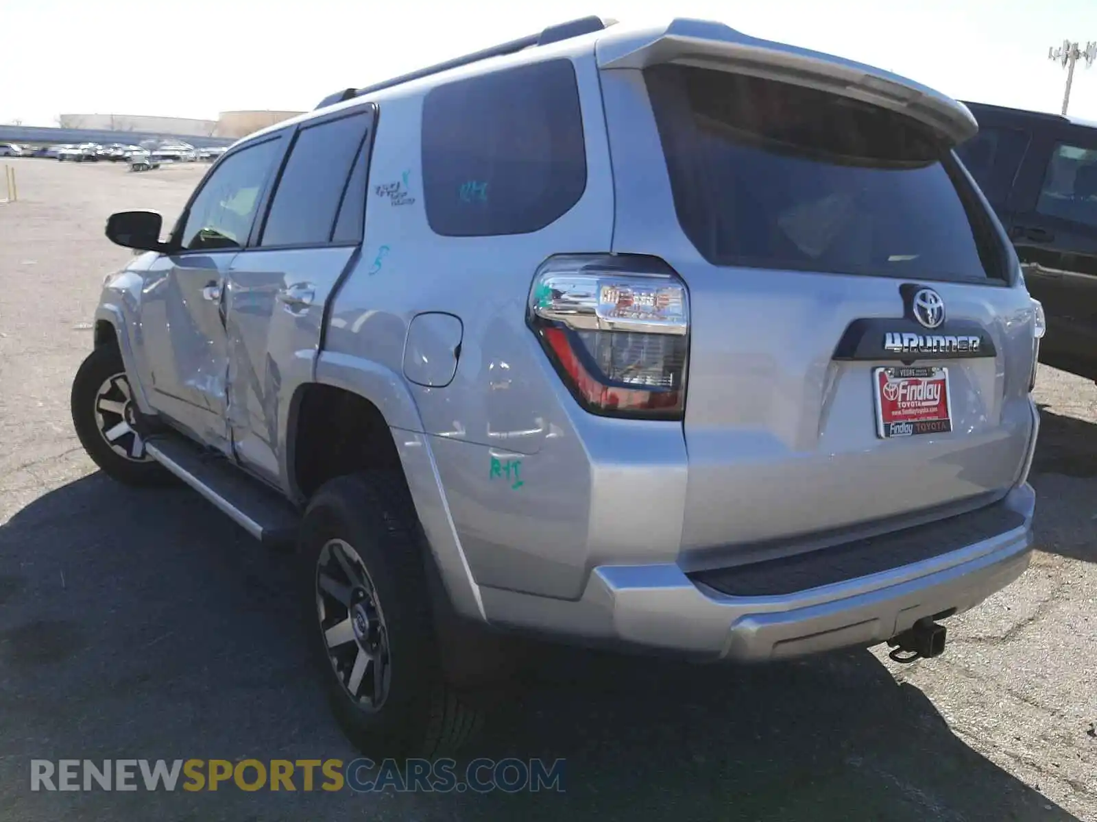 3 Photograph of a damaged car JTERU5JR8M5877698 TOYOTA 4RUNNER 2021