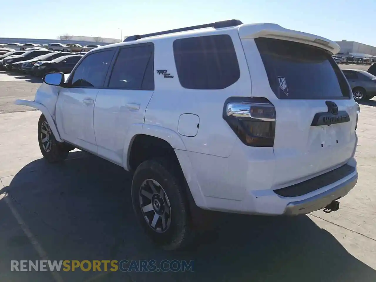 3 fotografías del automóvil dañado JTERU5JR8M5888488 TOYOTA 4RUNNER 2021