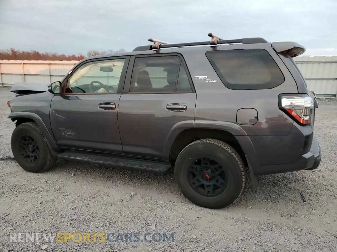 2 Photograph of a damaged car JTERU5JR8M5900493 TOYOTA 4RUNNER 2021