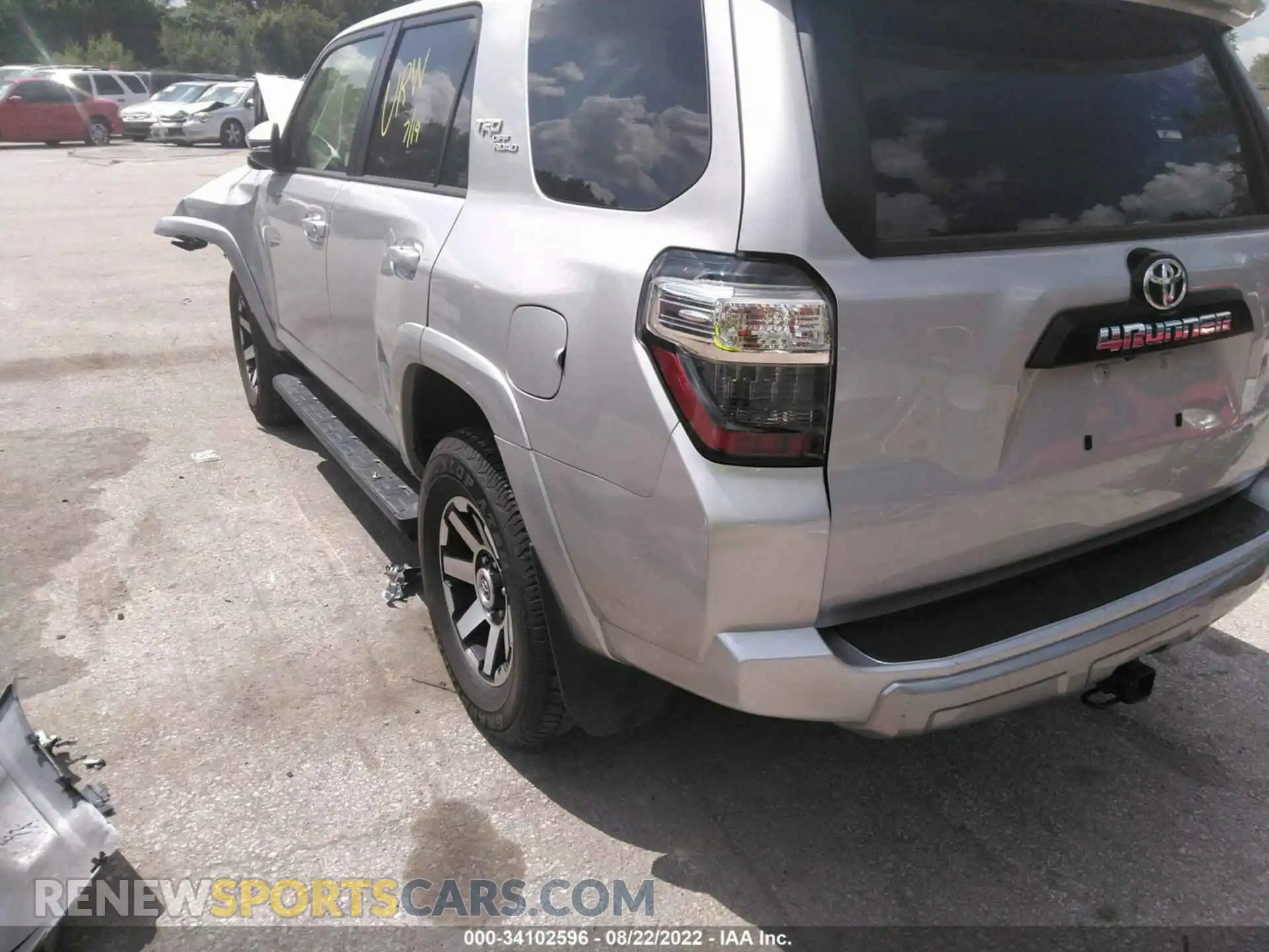 3 Photograph of a damaged car JTERU5JR9M5929582 TOYOTA 4RUNNER 2021