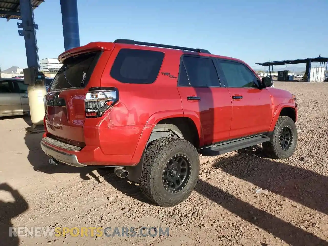 3 Photograph of a damaged car JTERU5JRXM5954331 TOYOTA 4RUNNER 2021