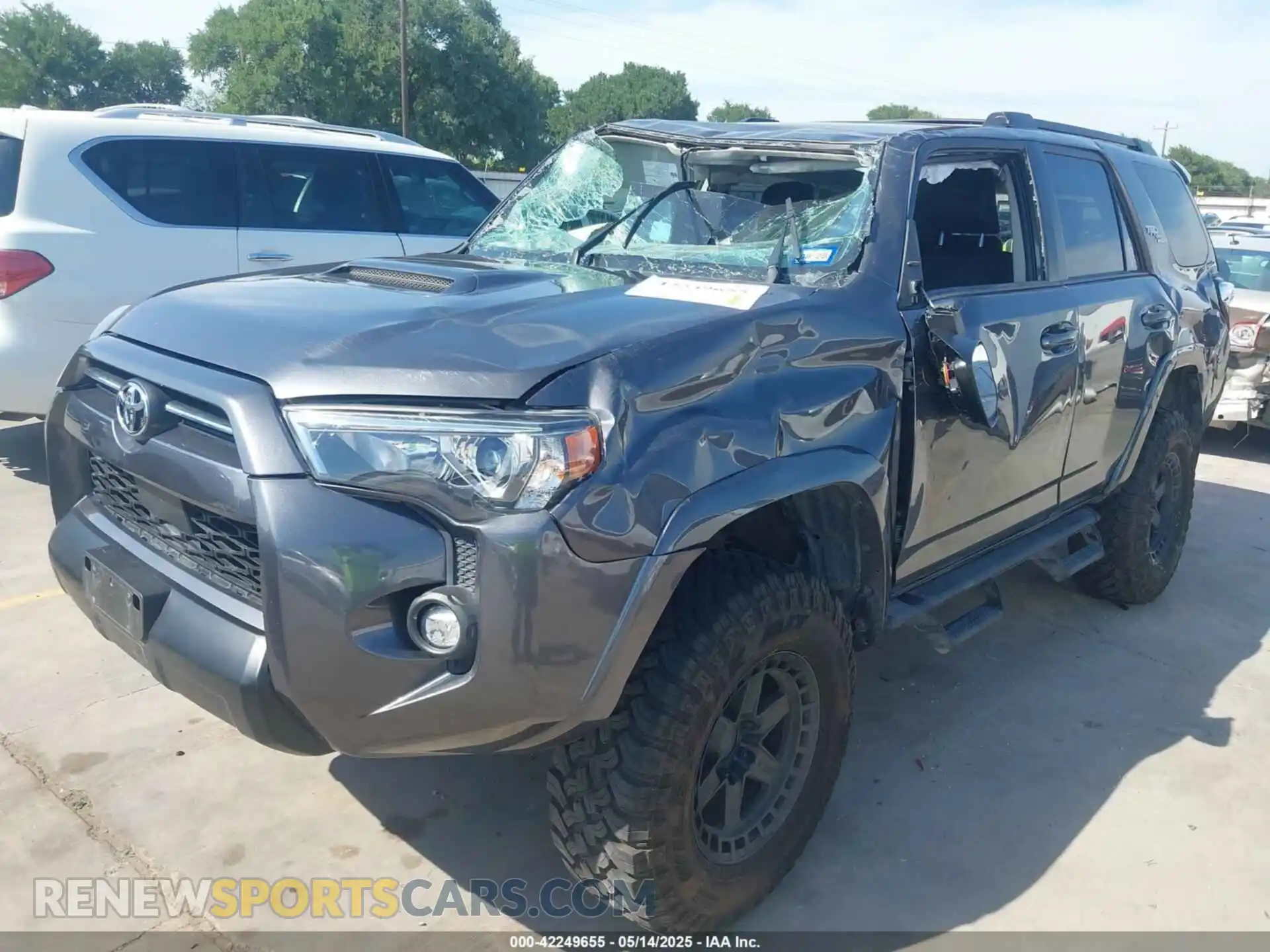 2 Photograph of a damaged car JTERU5JRXM5970786 TOYOTA 4RUNNER 2021