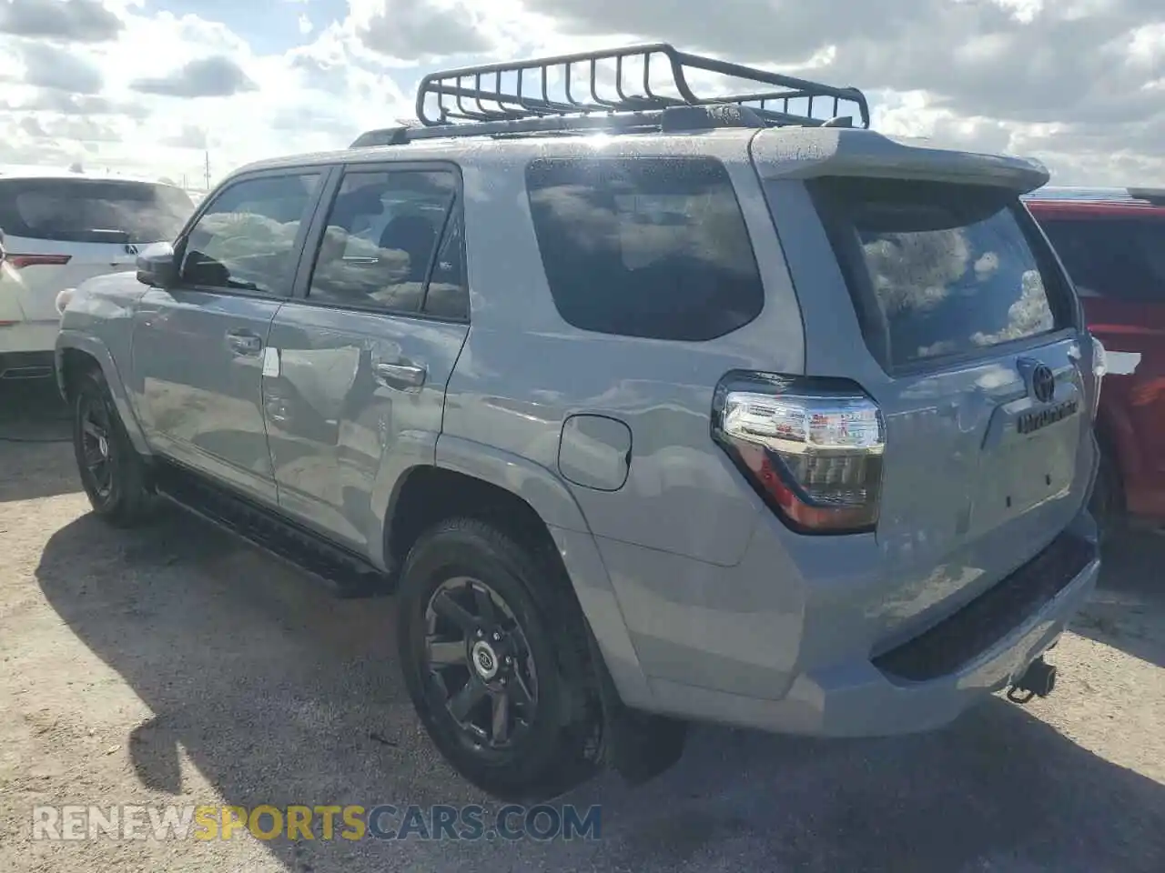 2 Photograph of a damaged car JTEZU5JR6M5234959 TOYOTA 4RUNNER 2021