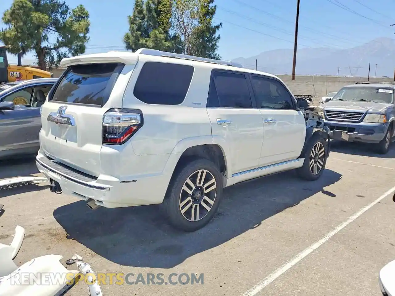 3 Photograph of a damaged car JTEDU5JR0N5277429 TOYOTA 4RUNNER 2022