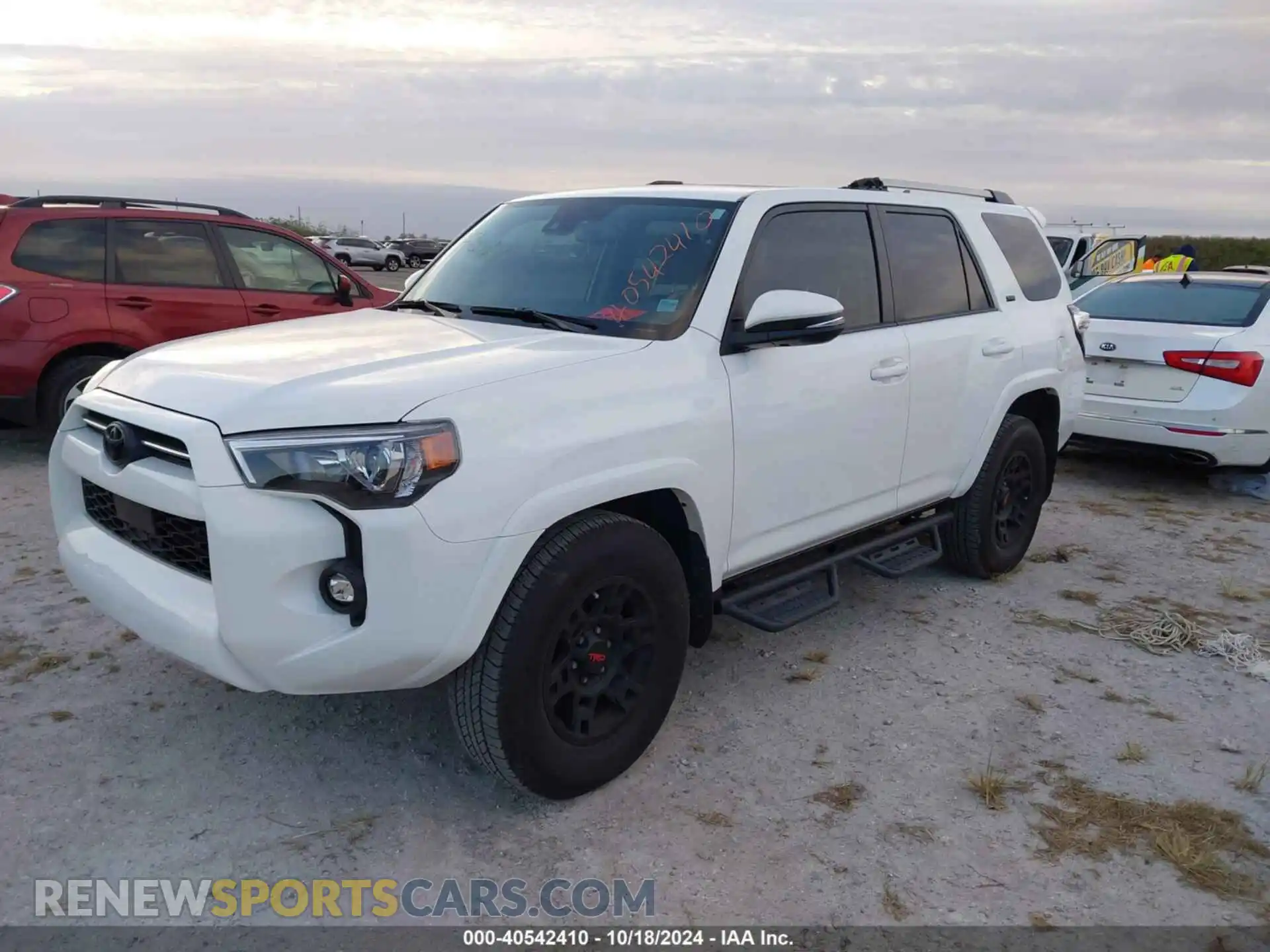 2 Фотография поврежденного автомобиля JTEFU5JR5N5276236 TOYOTA 4RUNNER 2022