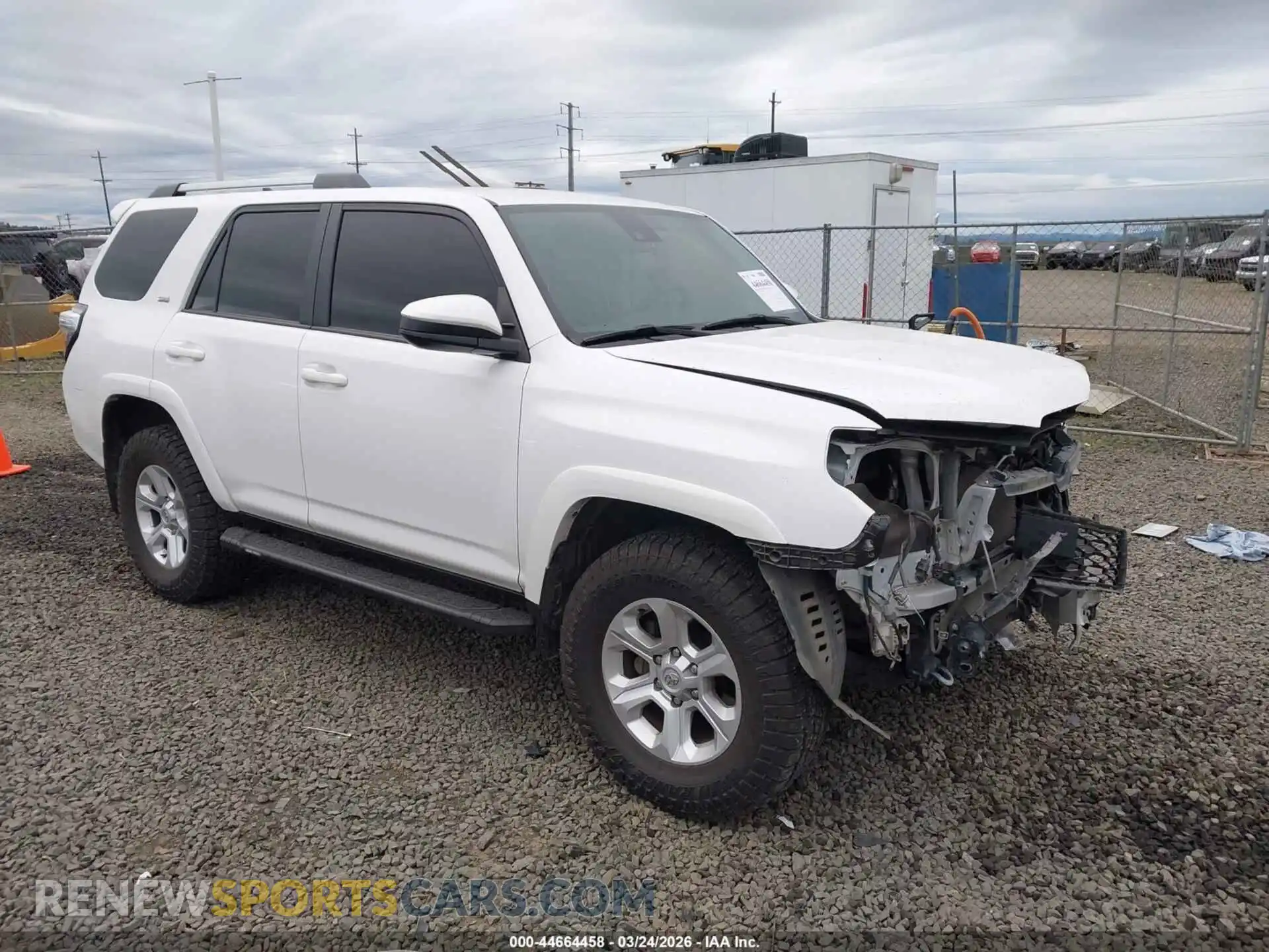 1 Photograph of a damaged car JTEMU5JR6N6063992 TOYOTA 4RUNNER 2022