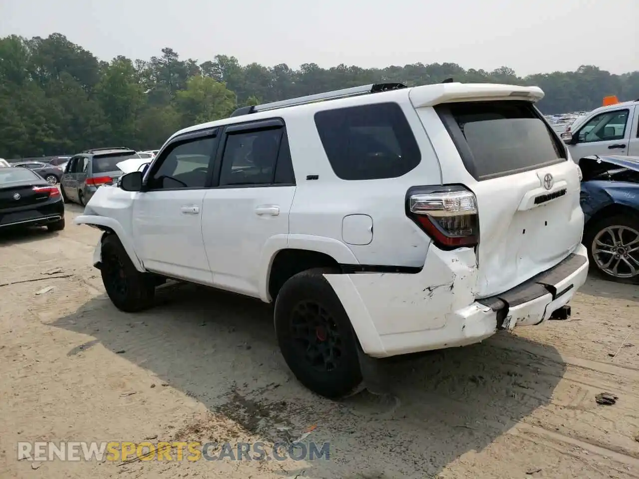 2 Photograph of a damaged car JTENU5JR1N6058672 TOYOTA 4RUNNER 2022