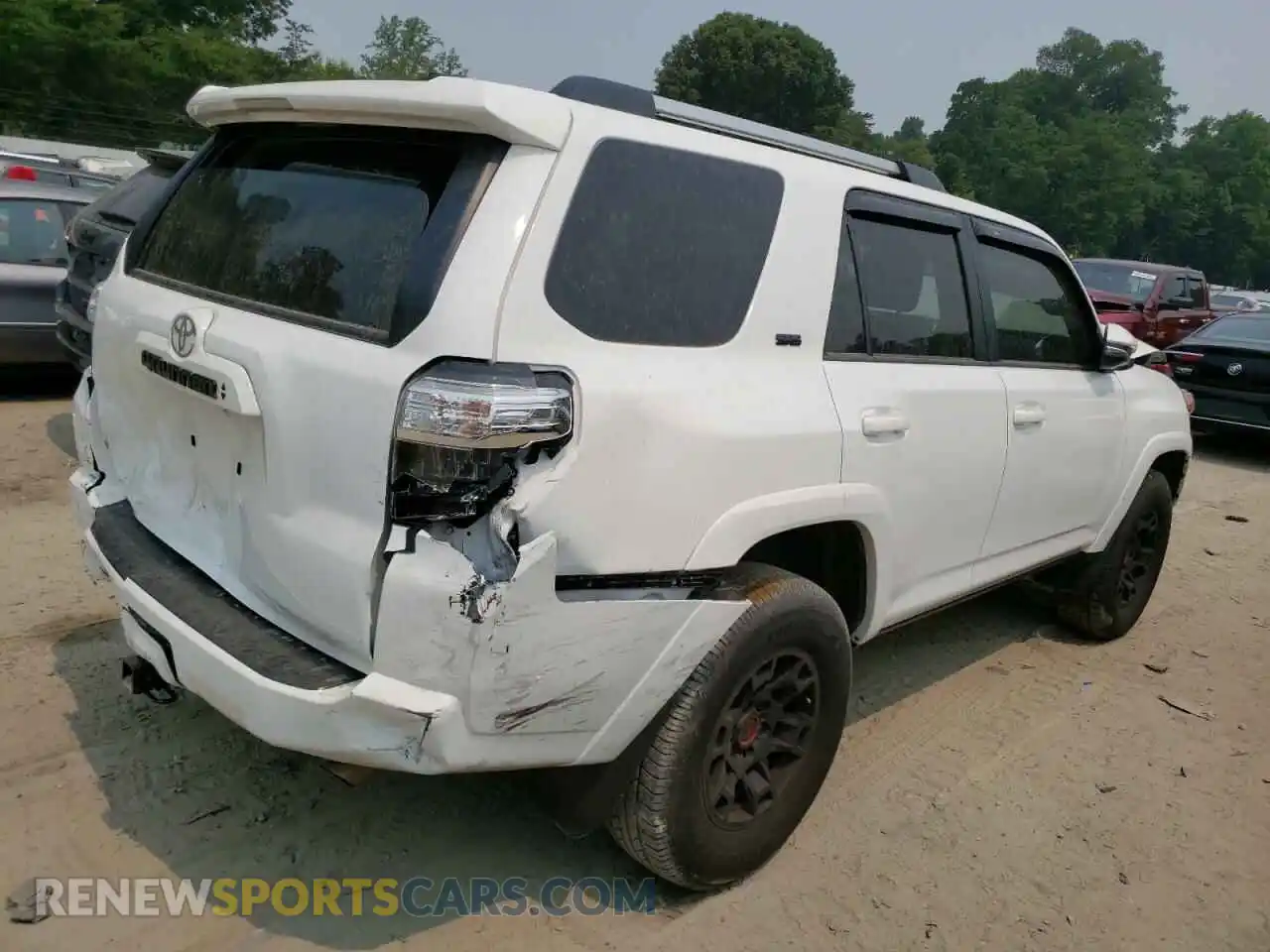 3 Photograph of a damaged car JTENU5JR1N6058672 TOYOTA 4RUNNER 2022