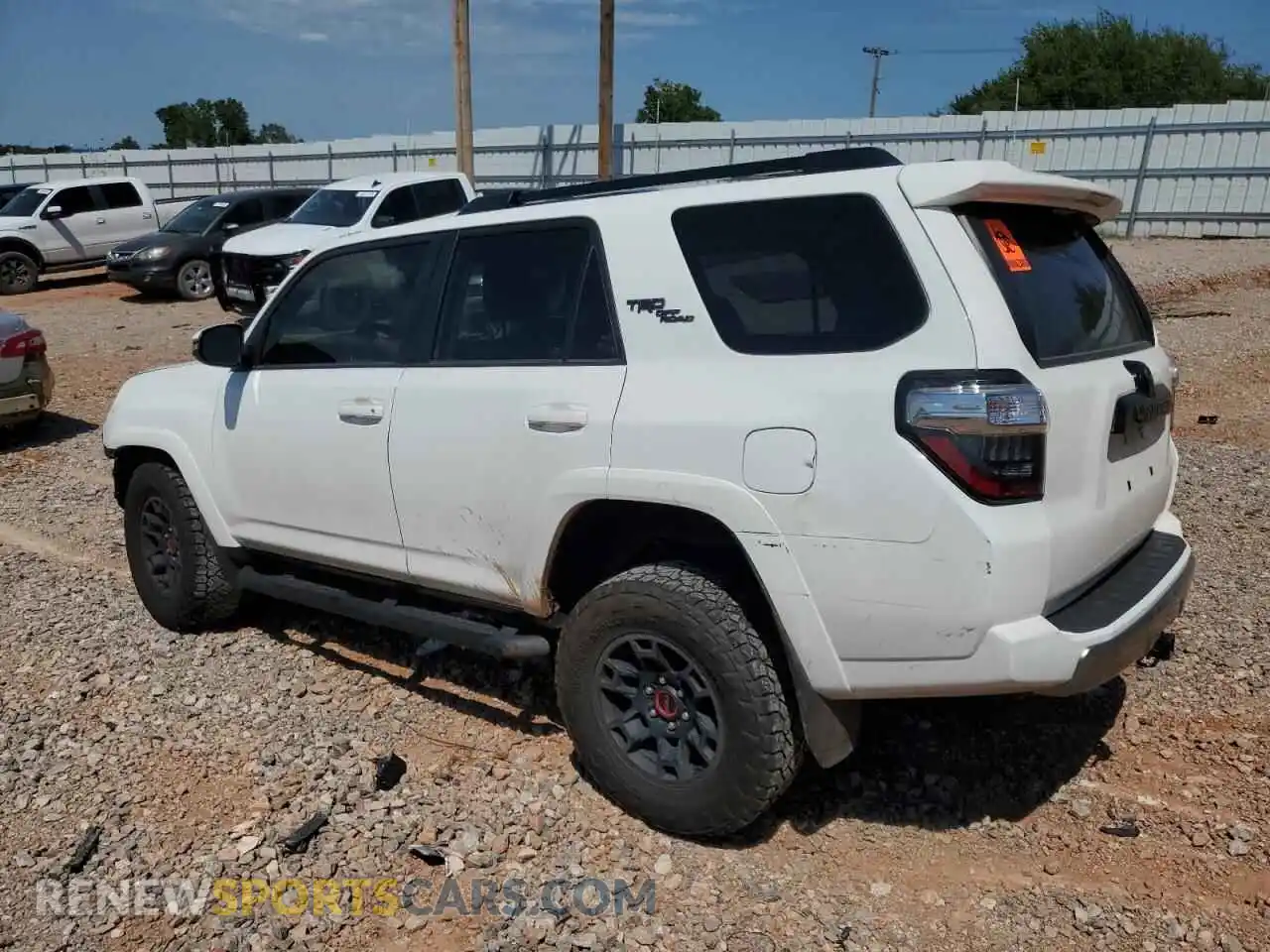 2 Photograph of a damaged car JTERU5JR0N6077022 TOYOTA 4RUNNER 2022