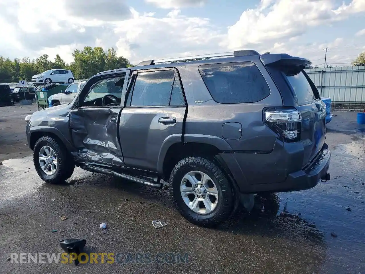 2 Photograph of a damaged car JTEEU5JR0P5292973 TOYOTA 4RUNNER 2023
