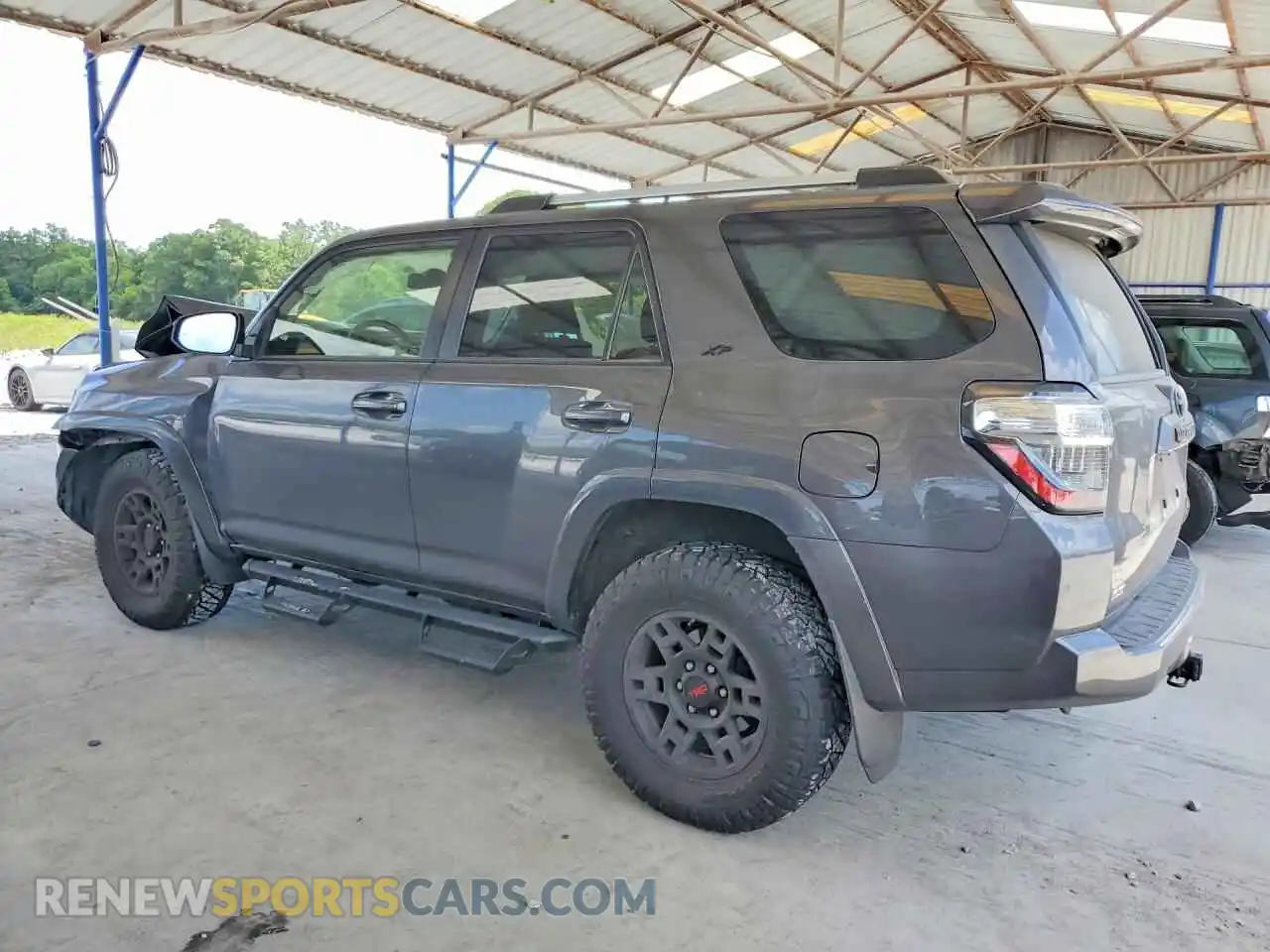 2 Photograph of a damaged car JTEEU5JR4P5304347 TOYOTA 4RUNNER 2023