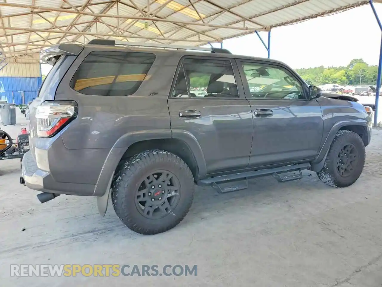 3 Photograph of a damaged car JTEEU5JR4P5304347 TOYOTA 4RUNNER 2023