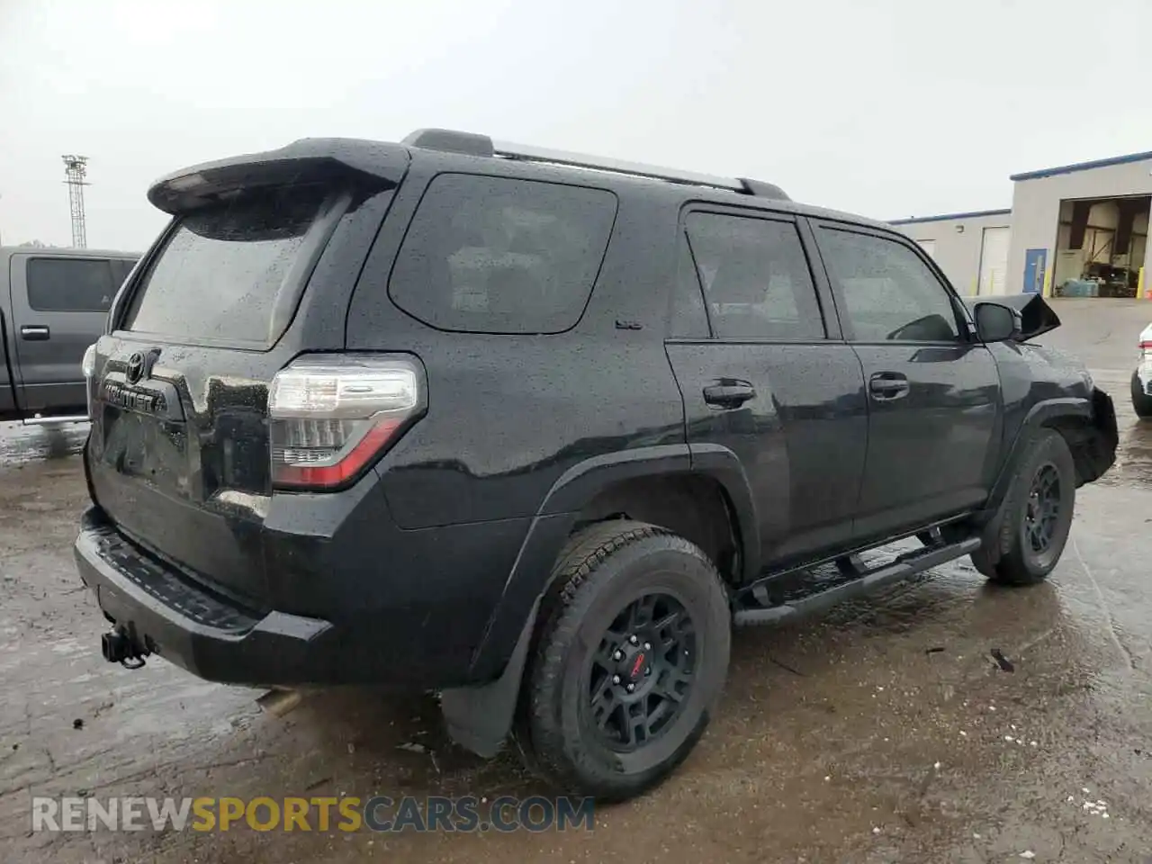 3 Photograph of a damaged car JTEEU5JR7P5280013 TOYOTA 4RUNNER 2023