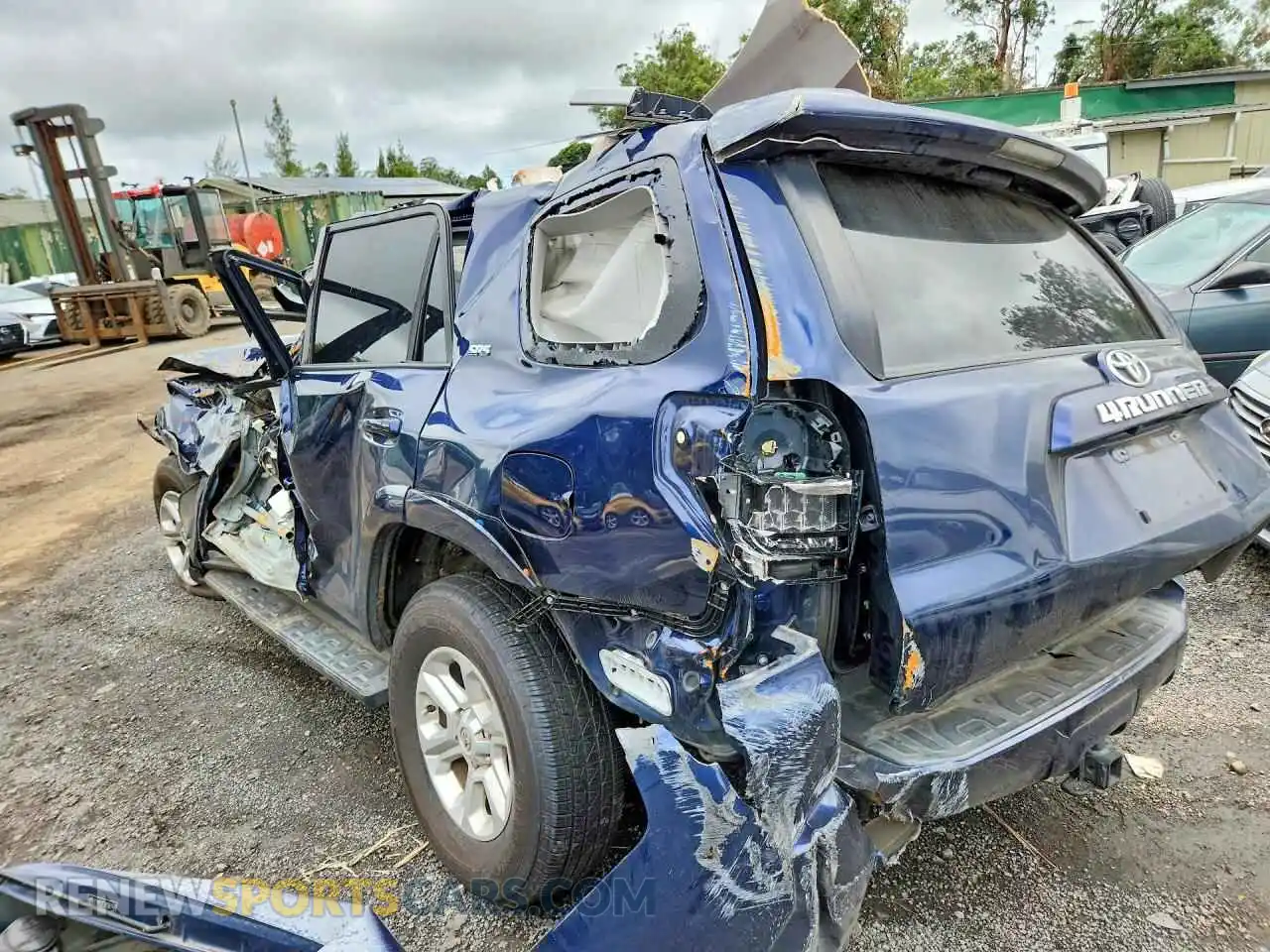 2 Photograph of a damaged car JTEMU5JR0P6124773 TOYOTA 4RUNNER 2023