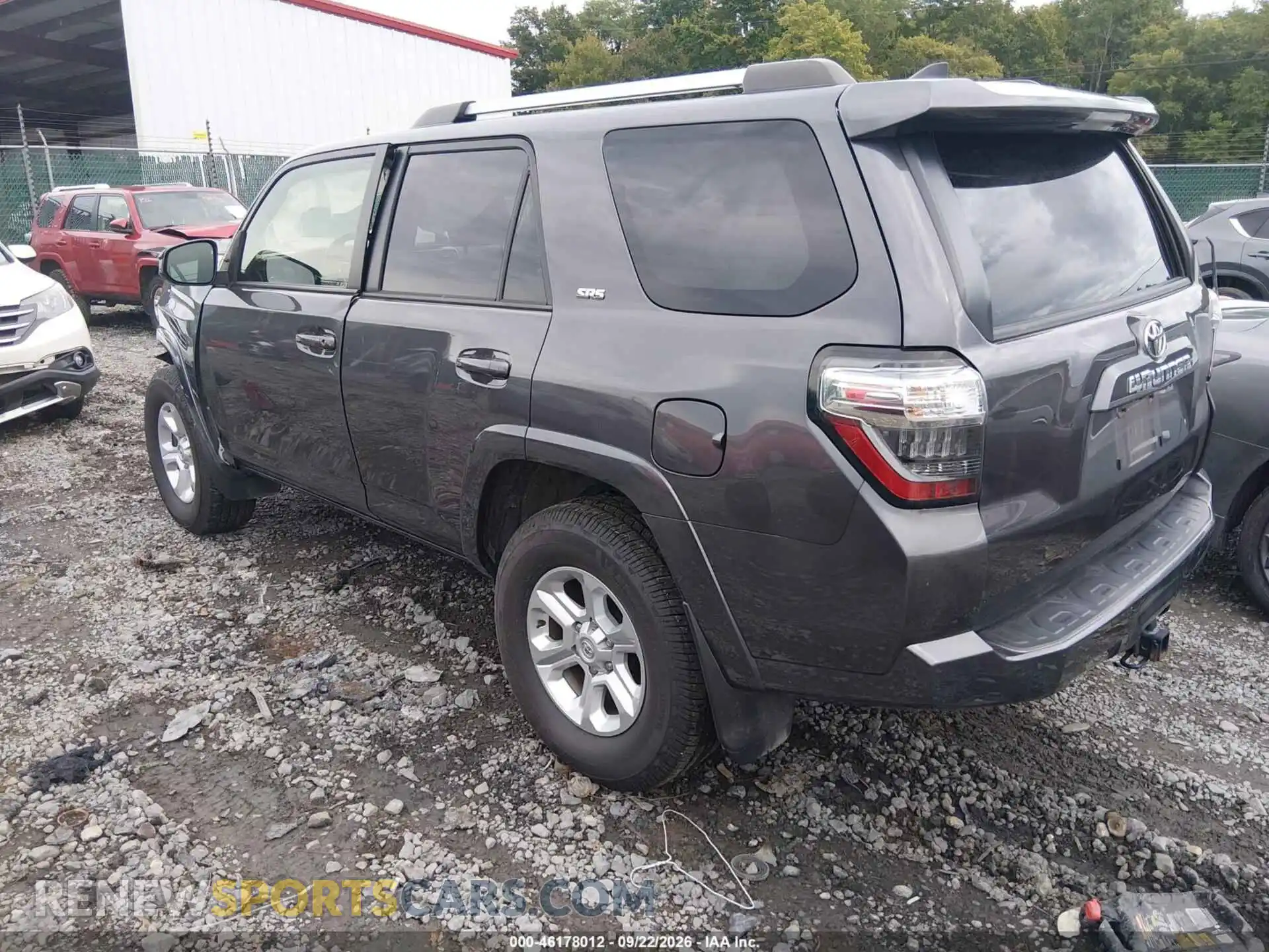 3 Photograph of a damaged car JTEMU5JR2P6093431 TOYOTA 4RUNNER 2023