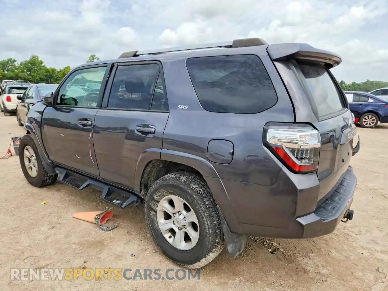 2 Фотография поврежденного автомобиля JTEMU5JR3P6097651 TOYOTA 4RUNNER 2023
