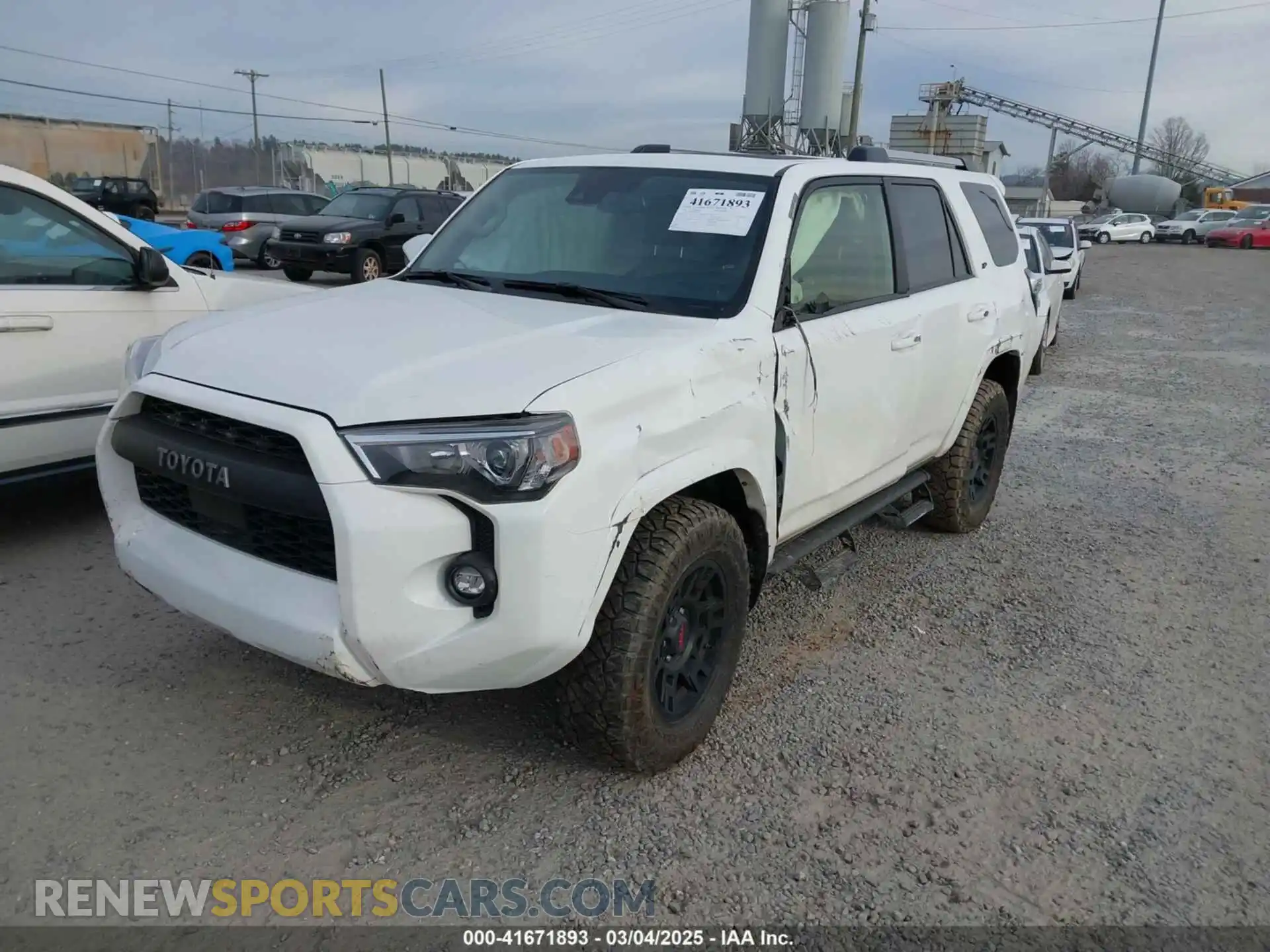 2 Фотография поврежденного автомобиля JTENU5JR5P6207197 TOYOTA 4RUNNER 2023