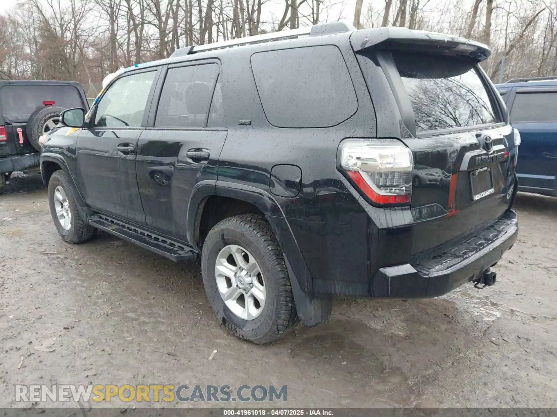 3 fotografías del automóvil dañado JTENU5JRXP6198822 TOYOTA 4RUNNER 2023