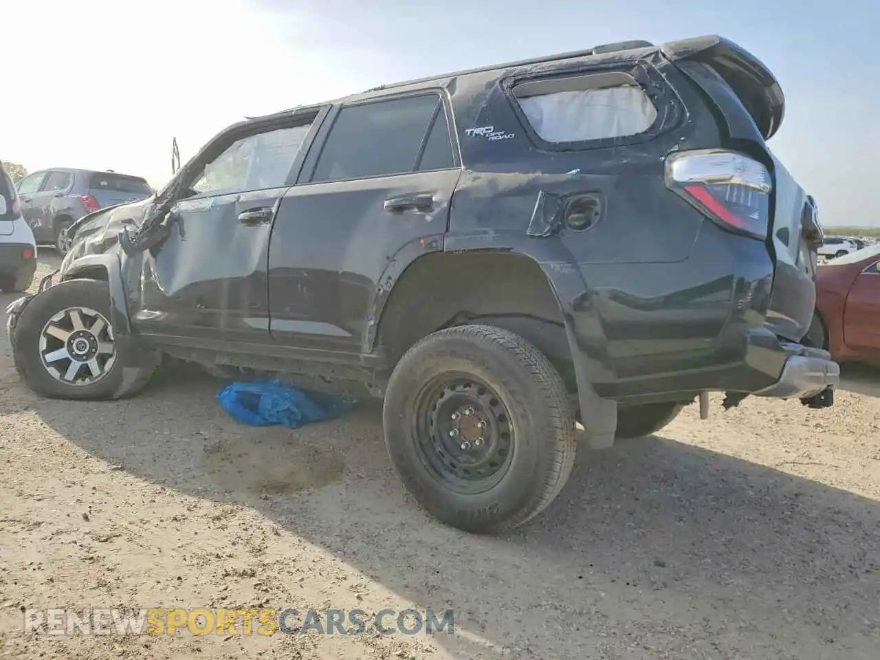 2 Фотография поврежденного автомобиля JTEPU5JR2P6120527 TOYOTA 4RUNNER 2023