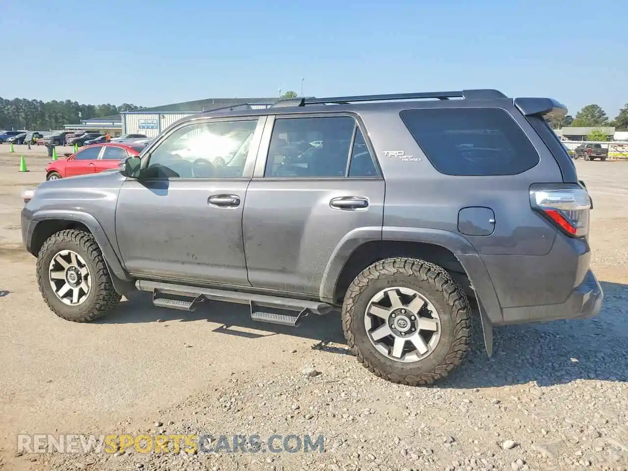 2 Photograph of a damaged car JTERU5JR0P6094096 TOYOTA 4RUNNER 2023