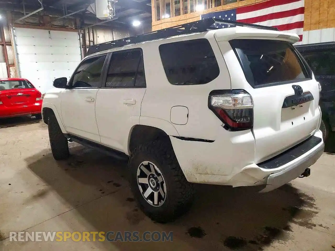 2 fotografías del automóvil dañado JTERU5JR0P6094521 TOYOTA 4RUNNER 2023