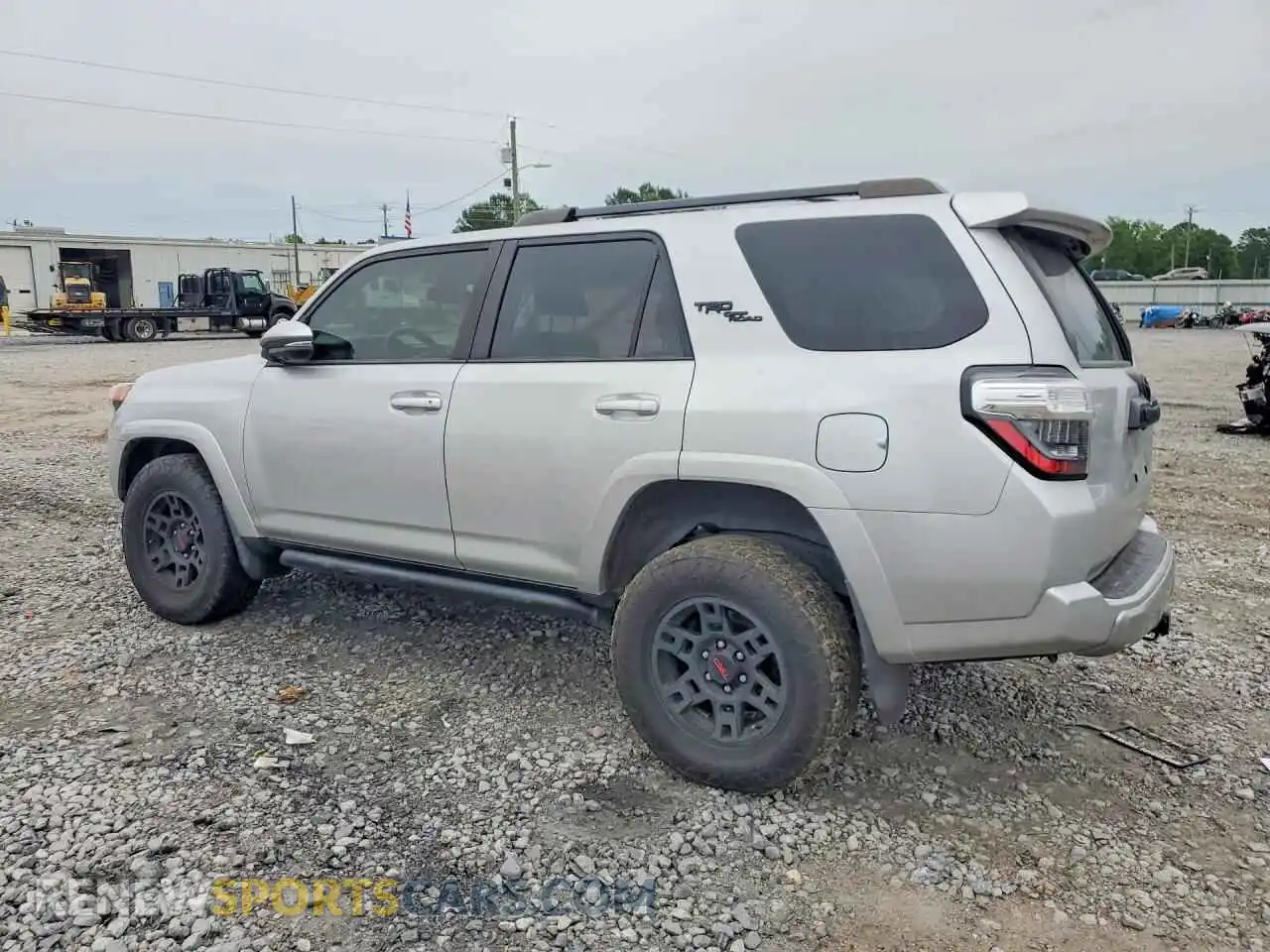 2 Photograph of a damaged car JTERU5JR0P6184851 TOYOTA 4RUNNER 2023