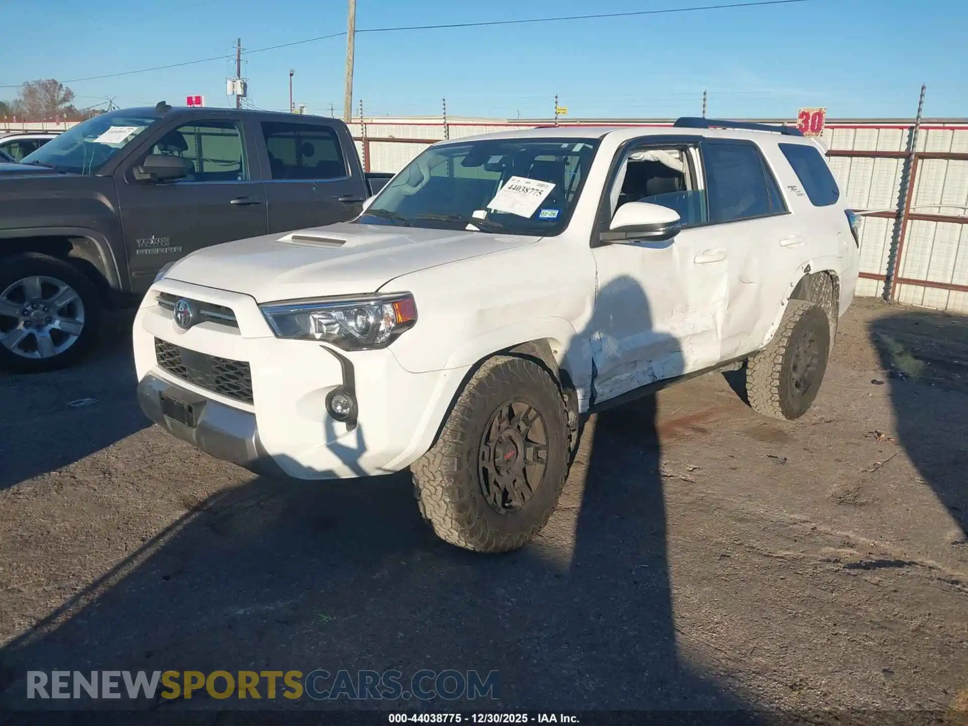 2 Photograph of a damaged car JTERU5JR2P6118964 TOYOTA 4RUNNER 2023